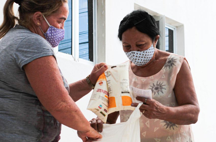  700 famílias são beneficiadas com o retorno do Programa do Leite em Delmiro Gouveia