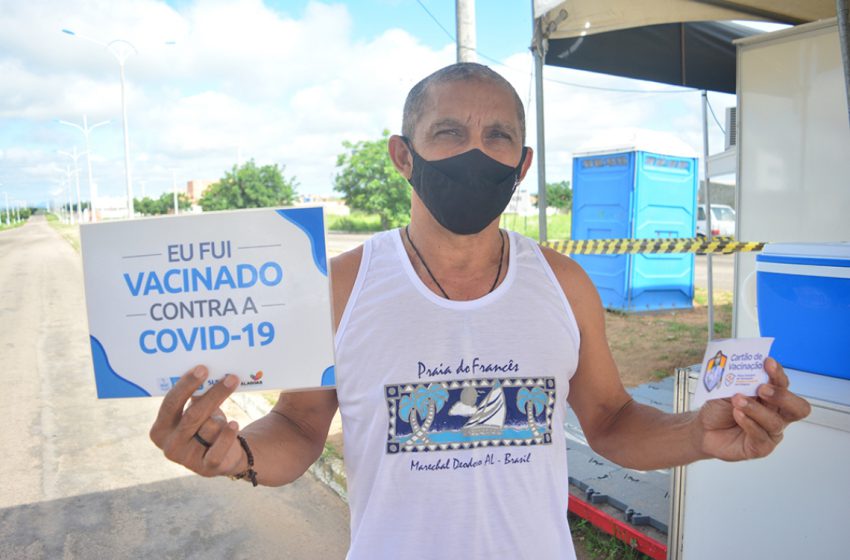  Vacinação contra a COVID-19 avança em Delmiro Gouveia e mais de 17 mil doses já foram aplicadas