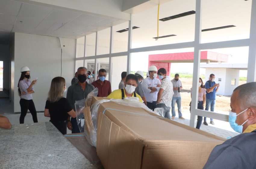  Equipamentos e mobiliário foram entregues para o novo Hospital Regional do Sertão